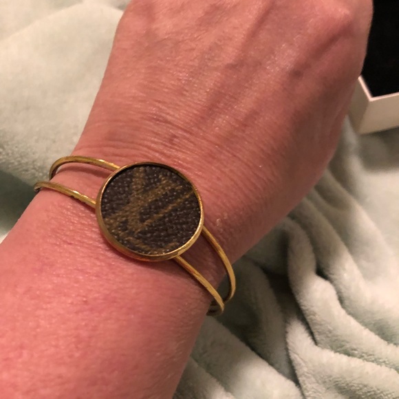 Louis Vuitton Monogramed Handmade Bracelet - Picture 4 of 6